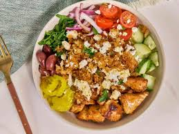 The 20 Minute Dynamo: Ultimate Mediterranean Chicken Bowl Recipe