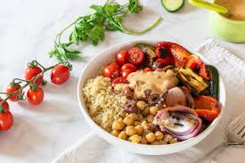 1 Bowl, 7 Layers: The Perfect Mediterranean Diet Lunch Bowl